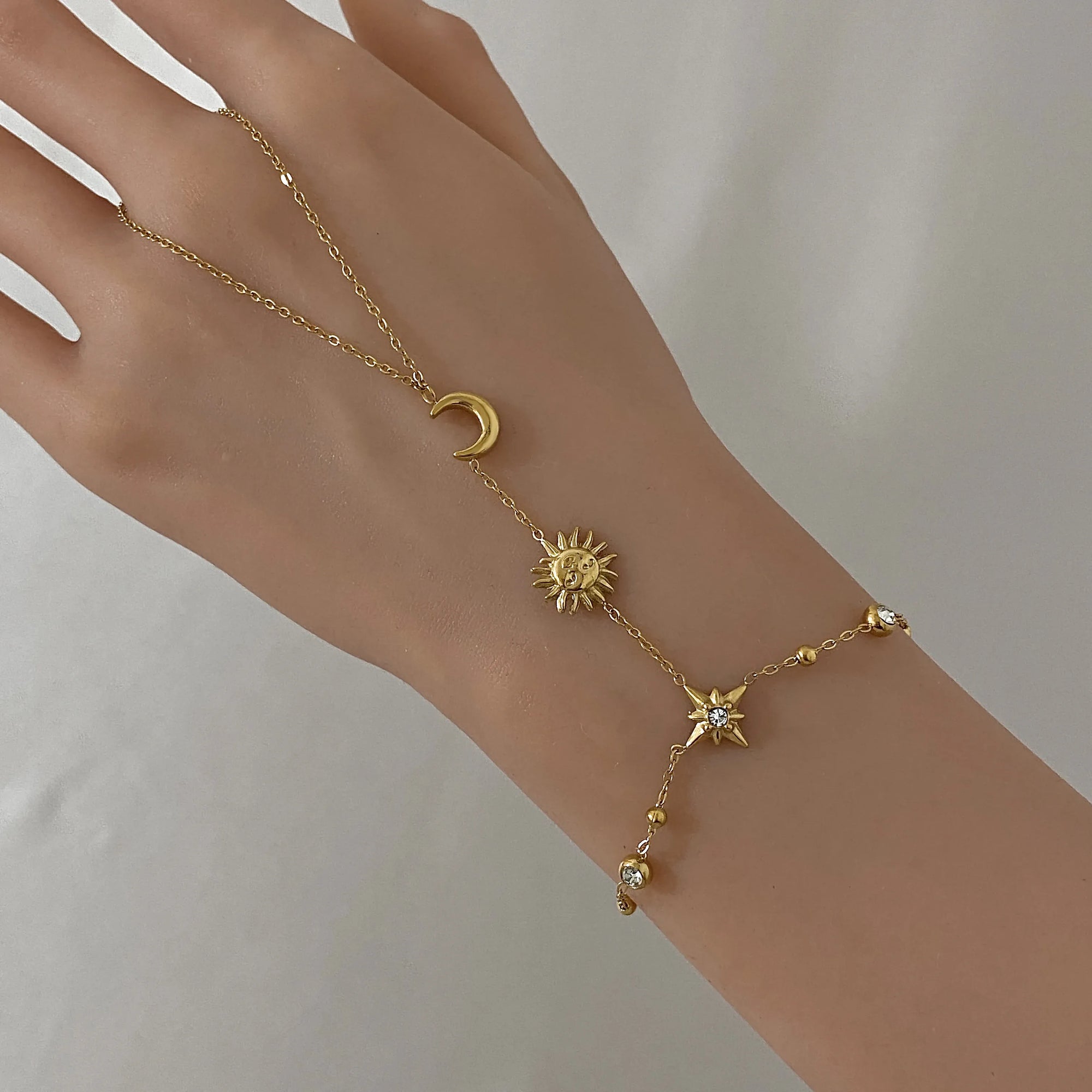Star Hand Chain Bracelet