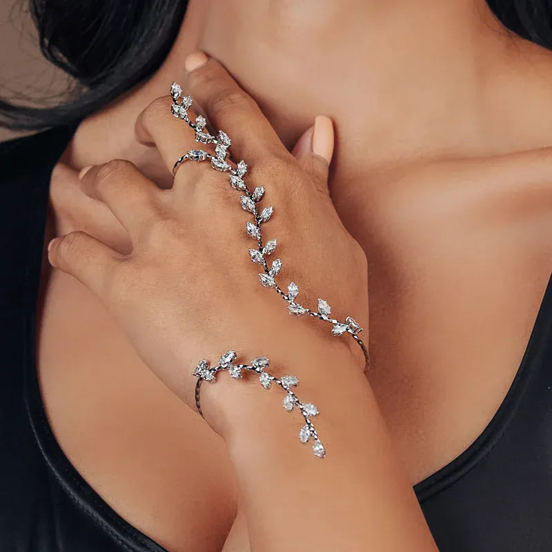 Bijou de Main Fleurs