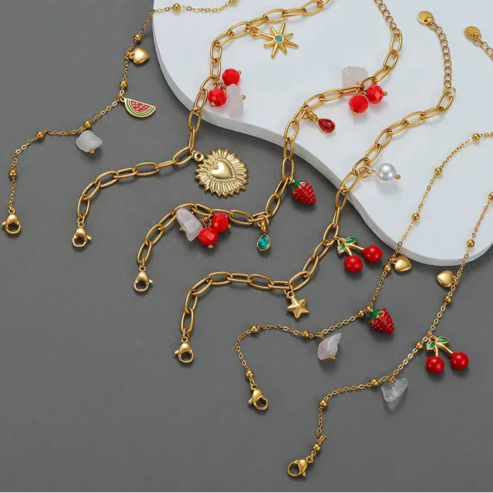 Collier Charms Cerise