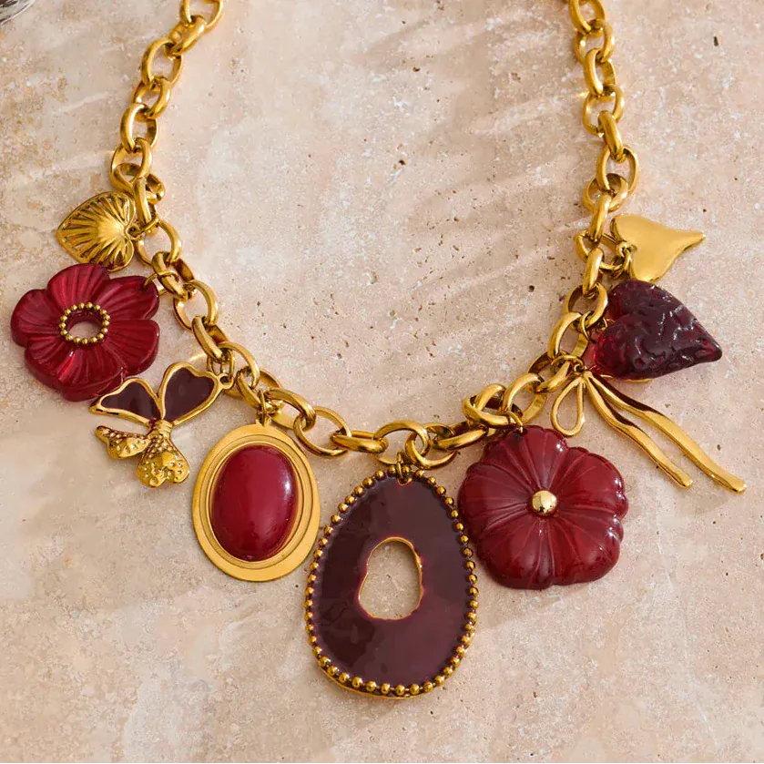 Collier Charms Rouge