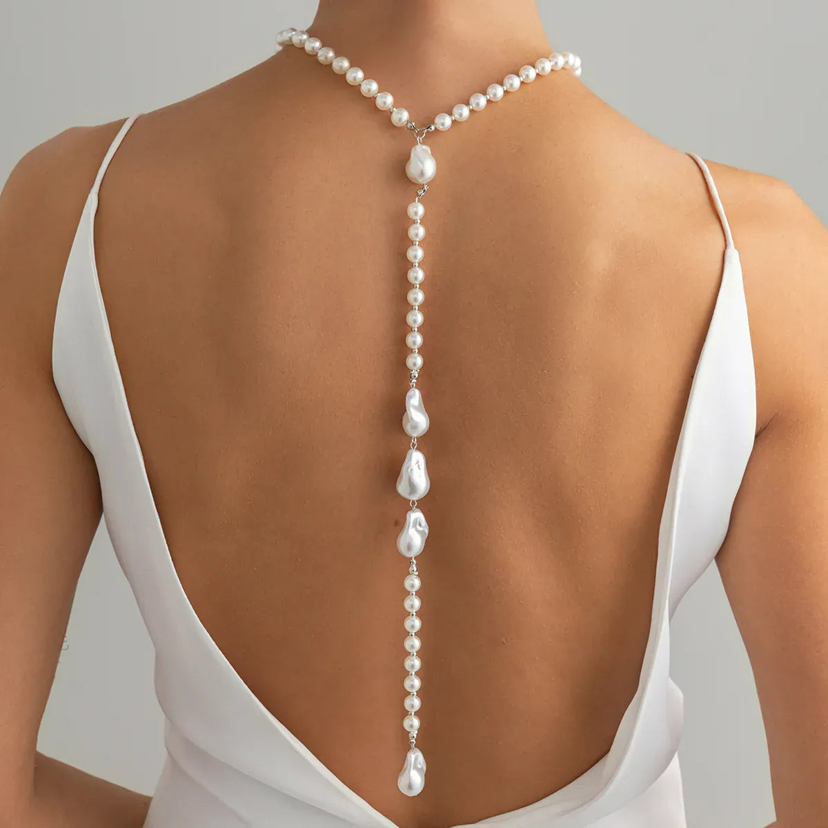 Collier de Dos avec Perles