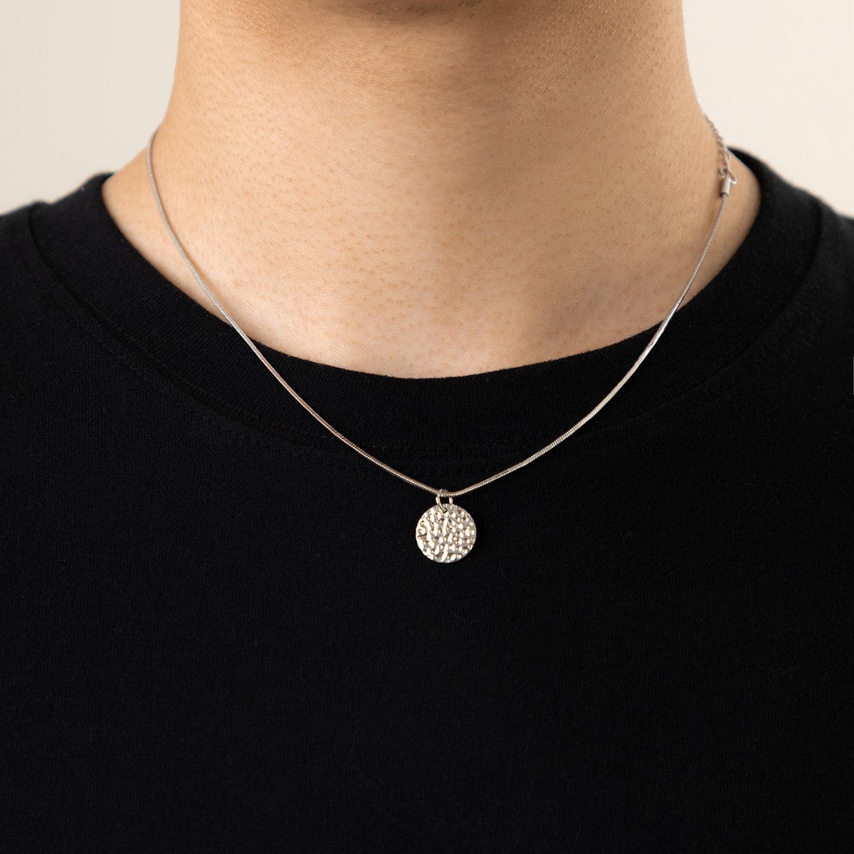 Collier homme pendentif rond