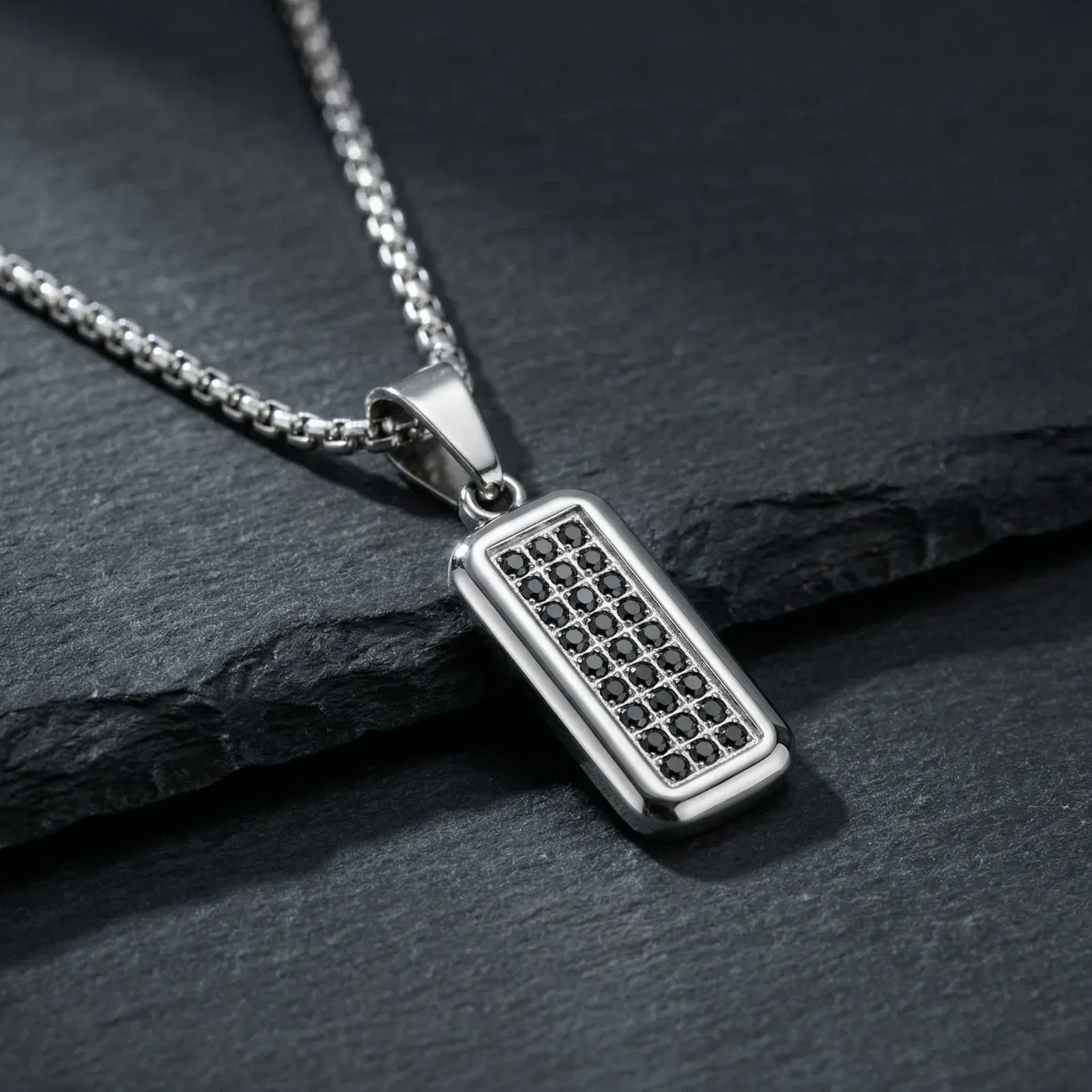 Collier Homme Pendentif Strass Noir