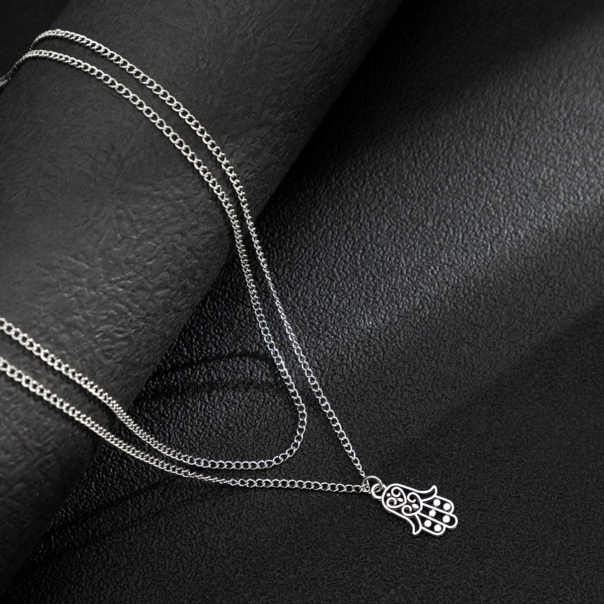 Collier main de fatma homme