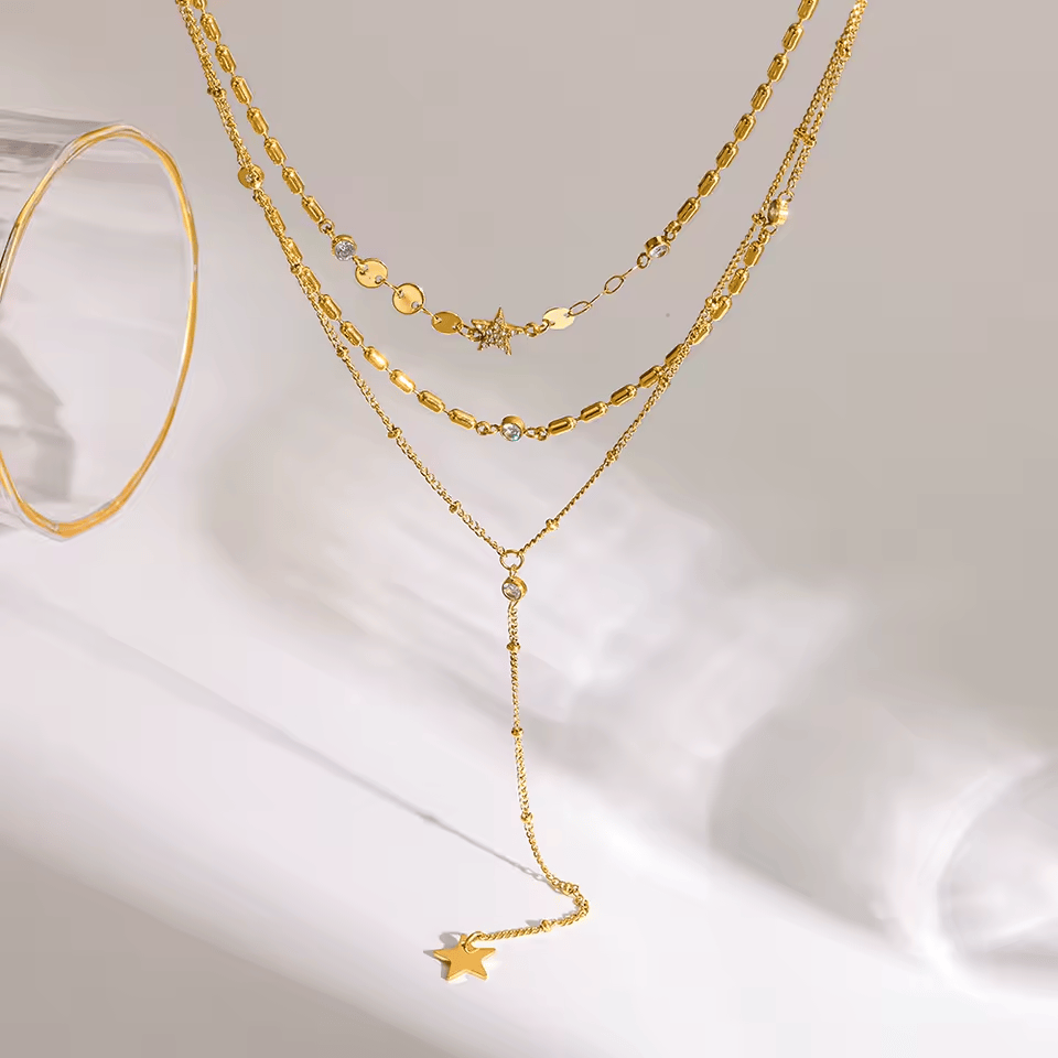 Collier plongeant étoiles