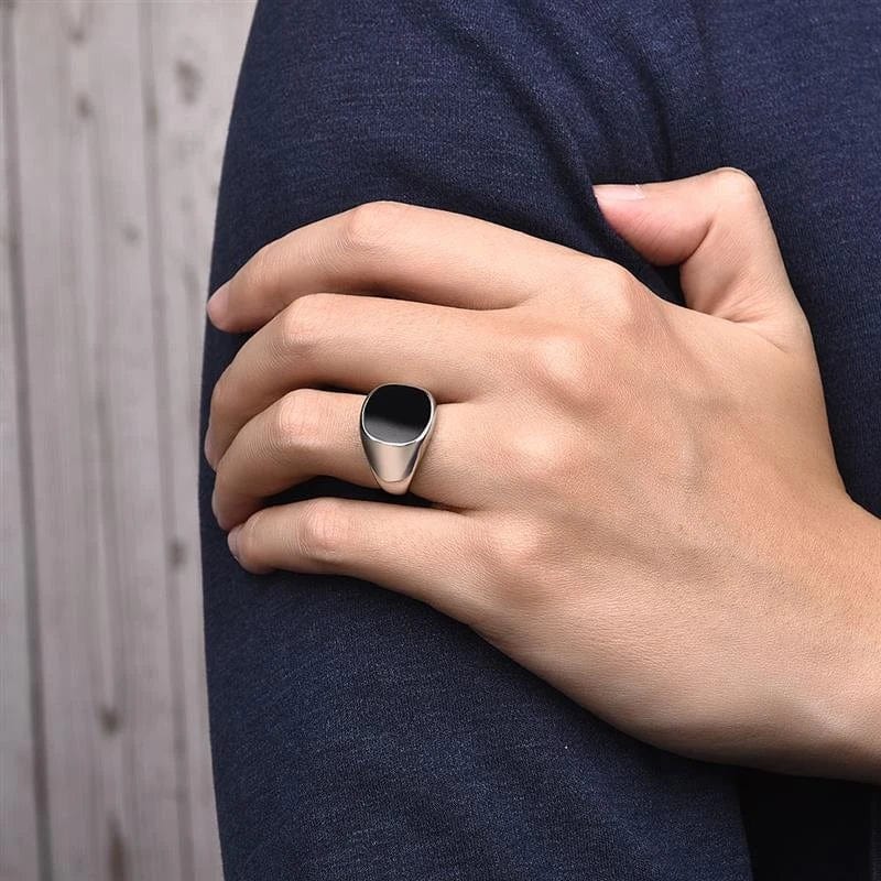 Bague carré noir homme
